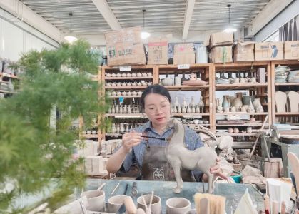教师风采：汝州职业技术学院陶瓷专业教师高艳杰 愿做一粒尘埃 助力汝瓷花开